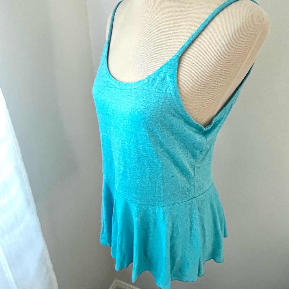 🌸NWT Chaser Scoop Back Peplum Cami. Aqua. Size: Small - Picture 2 of 8